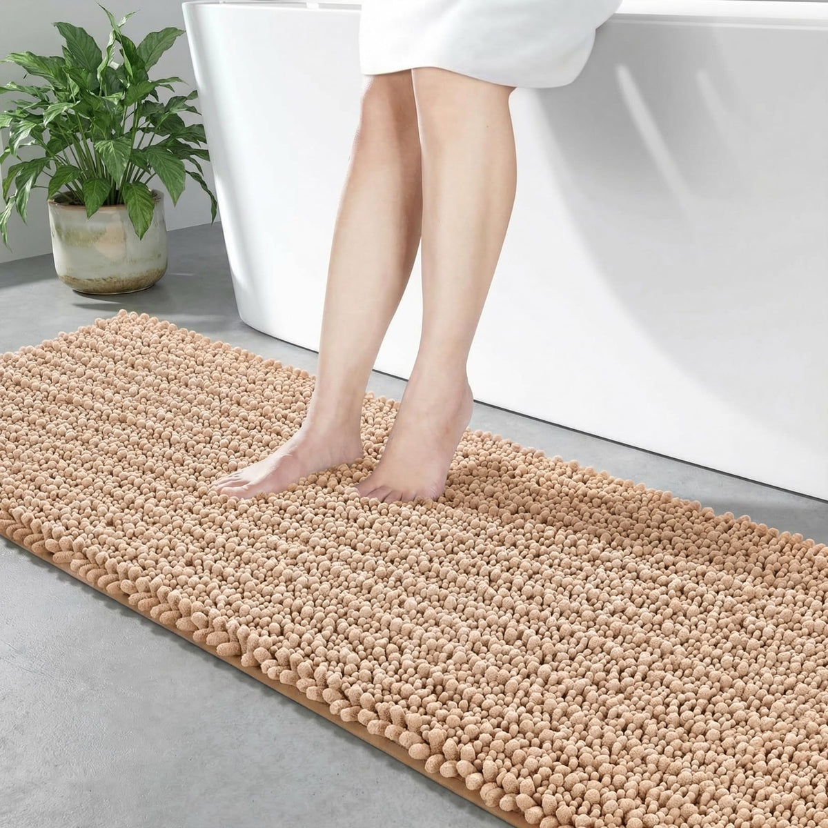 Disolla Small Bath Mat 17x24 Inch - Chenille Navy Blue Bathroom Rug, Extra Soft Absorbent Plush Shaggy Bathmat, Non-Slip Machine Washable Floor Mat for Shower, Tub and Sink