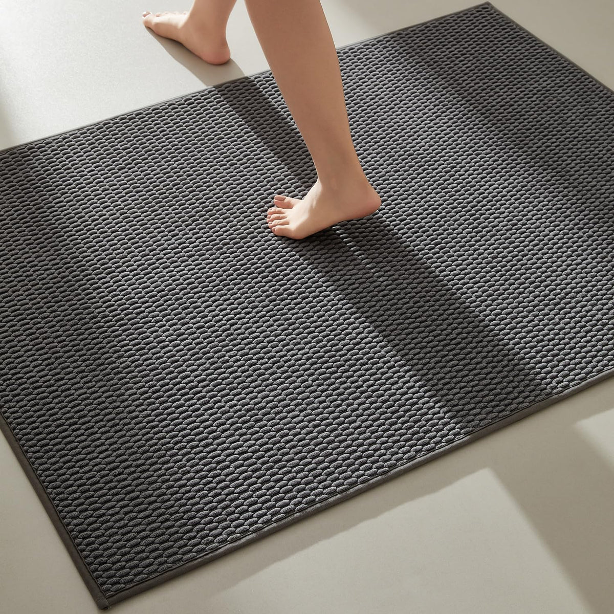 TYUU Bathroom Rugs Non Slip Washable, Super Absorbent Thin Bath Mat Small Quick Dry Low Pile Bathroom Rug, Dark Grey 16"x24"