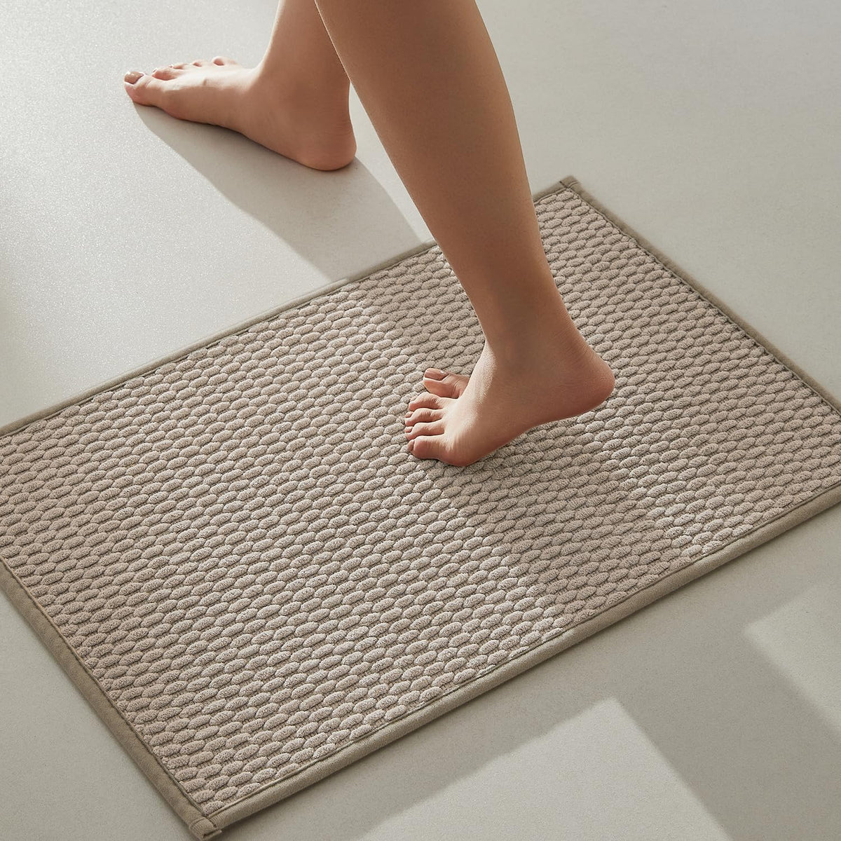 TYUU Bathroom Rugs Non Slip Washable, Super Absorbent Thin Bath Mat Small Quick Dry Low Pile Bathroom Rug, Dark Grey 16"x24"