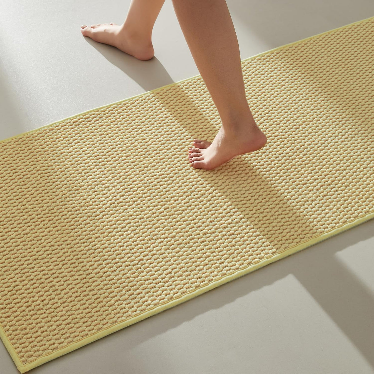 TYUU Bathroom Rugs Non Slip Washable, Super Absorbent Thin Bath Mat Small Quick Dry Low Pile Bathroom Rug, Dark Grey 16"x24"