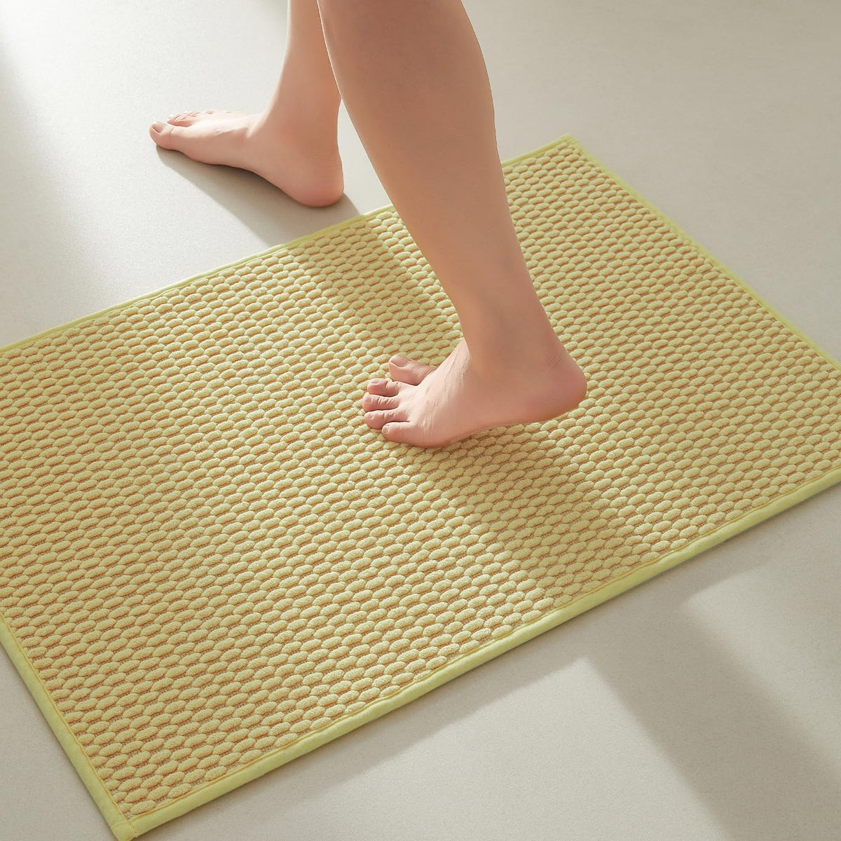 TYUU Bathroom Rugs Non Slip Washable, Super Absorbent Thin Bath Mat Small Quick Dry Low Pile Bathroom Rug, Dark Grey 16"x24"