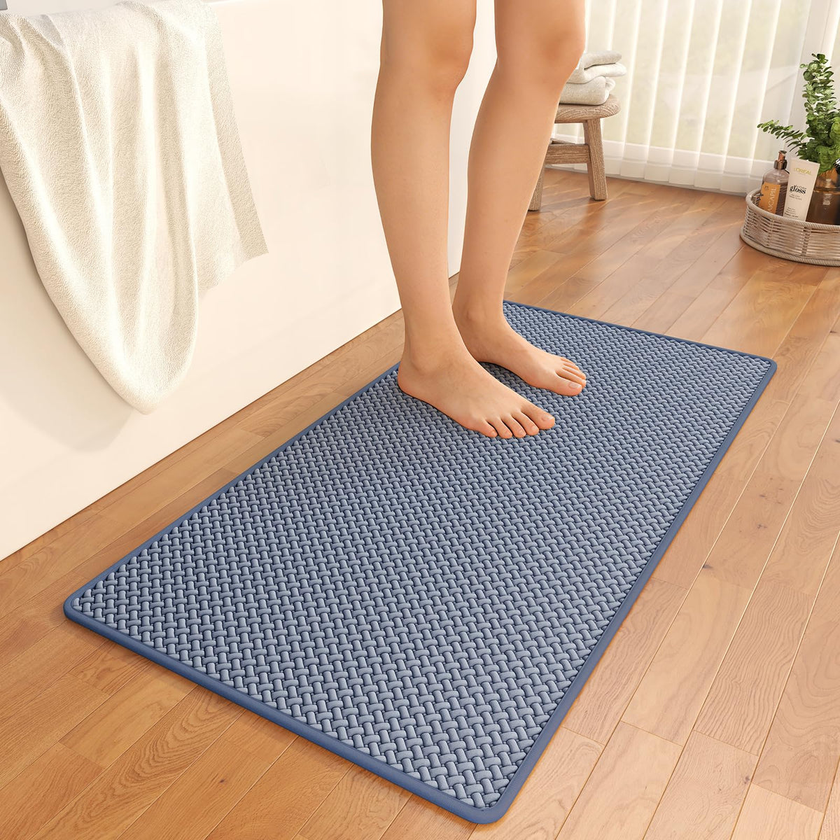 YDKGL Bathroom Rugs Non Slip, Foam Weave Texture Bath Mat, Grey 16x24