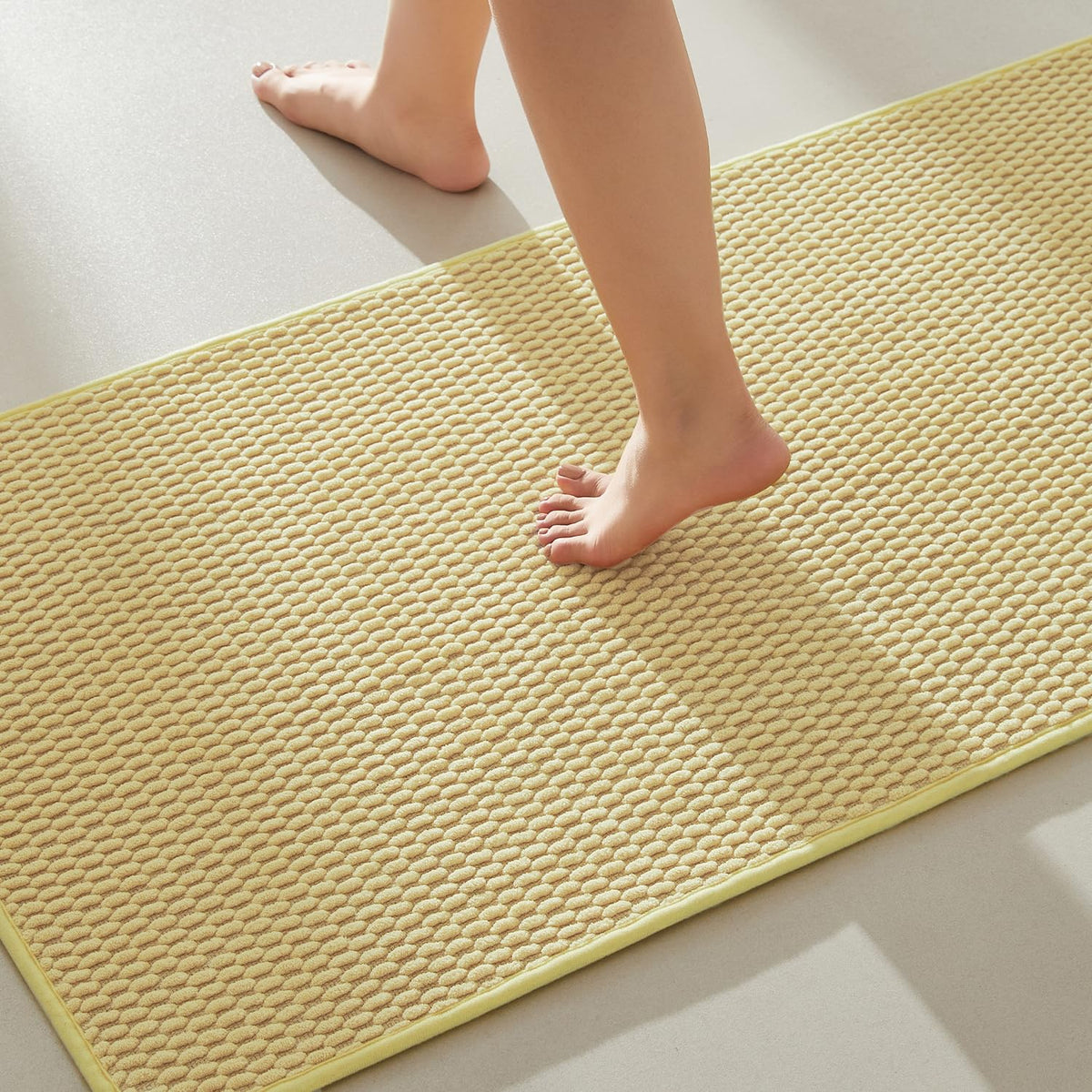 TYUU Bathroom Rugs Non Slip Washable, Super Absorbent Thin Bath Mat Small Quick Dry Low Pile Bathroom Rug, Dark Grey 16"x24"