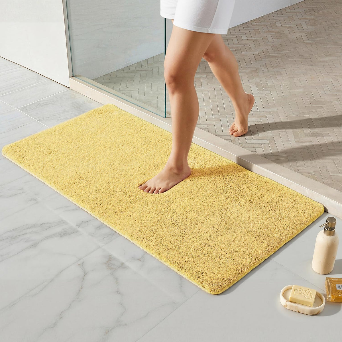 TYUU Navy Blue Bathroom Rugs, Ultra Soft Bath Rugs Non Slip Washable, Super Absorbent Quick Dry Small Bath Mat with Rubber Backing for Bathroom Floor, Shower, or Sink, Navy Blue 16" x 24"