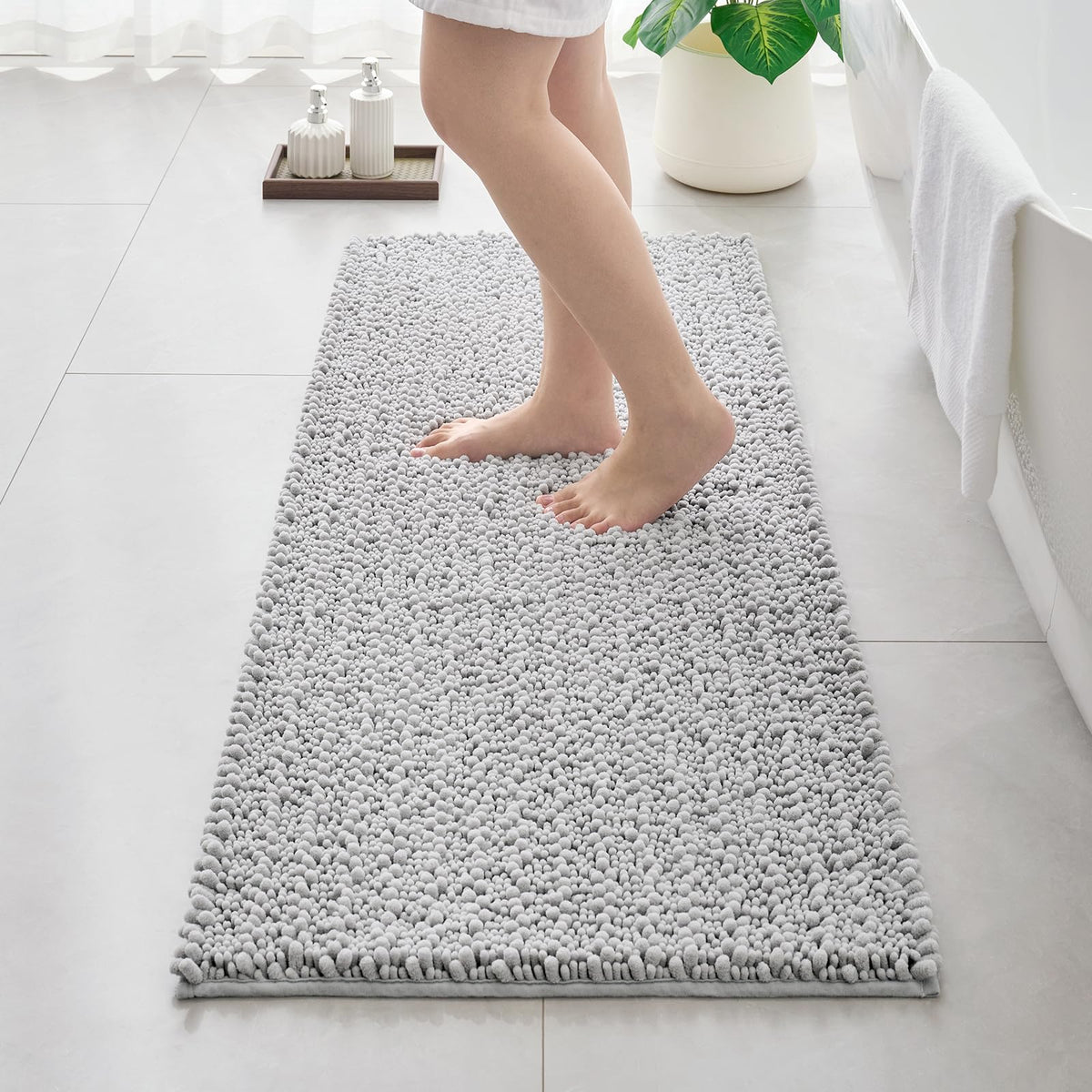 ILANGO Bathroom Rugs Dark Grey 32x20,Extra Soft Absorbent Chenille Bath Rugs,Thick Non-Slip Shaggy Bath Mat,Machine Washable Quick Dry Bath Mats for Bathroom Floor, Tub, Shower Accessories
