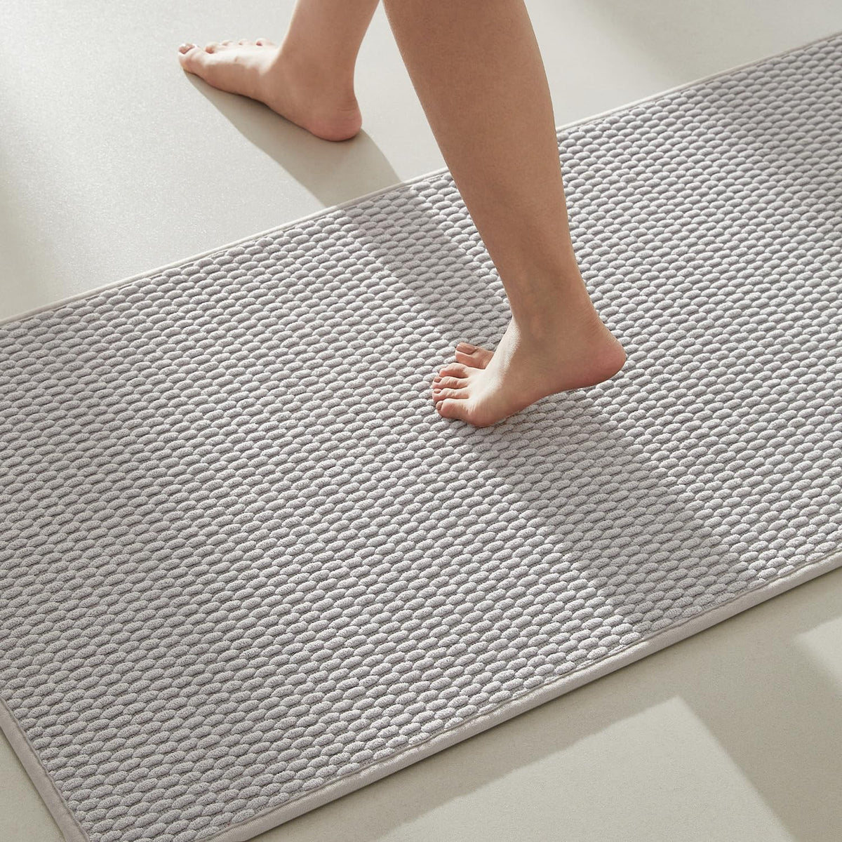 TYUU Bathroom Rugs Non Slip Washable, Super Absorbent Thin Bath Mat Small Quick Dry Low Pile Bathroom Rug, Dark Grey 16"x24"