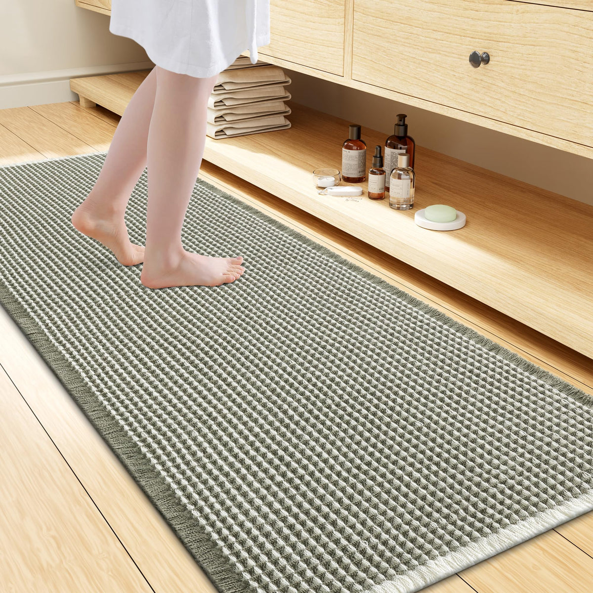 Smiry Waffle Bath Mat 30X20, Extra Soft Absorbent Bathroom Rugs, Brown