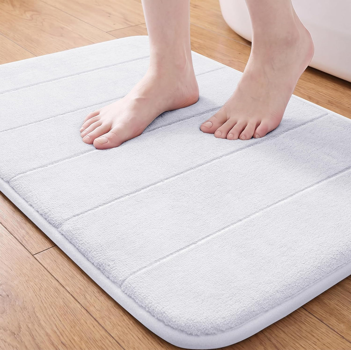 Yimobra Memory Foam Bath Mat, Super Soft Absorbent Bathroom Rug Non Slip, Quick Dry, Machine Washable Floor Carpet for Tub Shower, Home Decor Accessories, 24x17, Grey