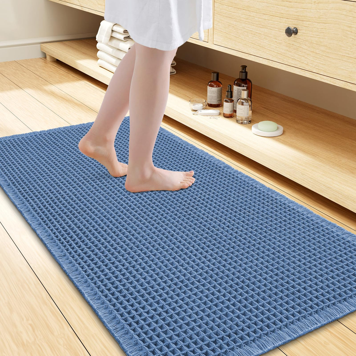 Smiry Waffle Bath Mat 30X20, Extra Soft Absorbent Bathroom Rugs, Brown