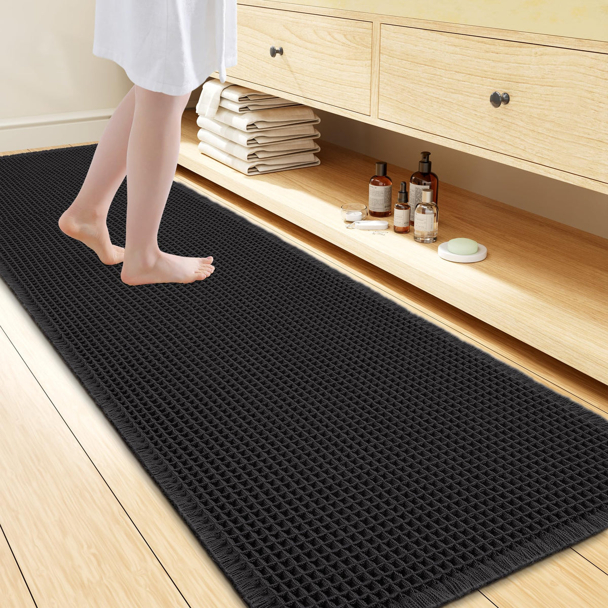 Smiry Waffle Bath Mat 30X20, Extra Soft Absorbent Bathroom Rugs, Brown