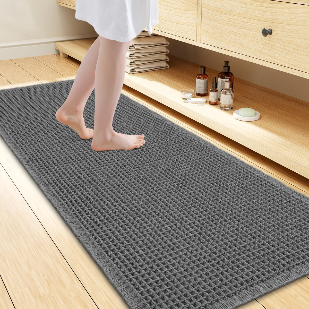 Smiry Waffle Bath Mat 30X20, Extra Soft Absorbent Bathroom Rugs, Brown