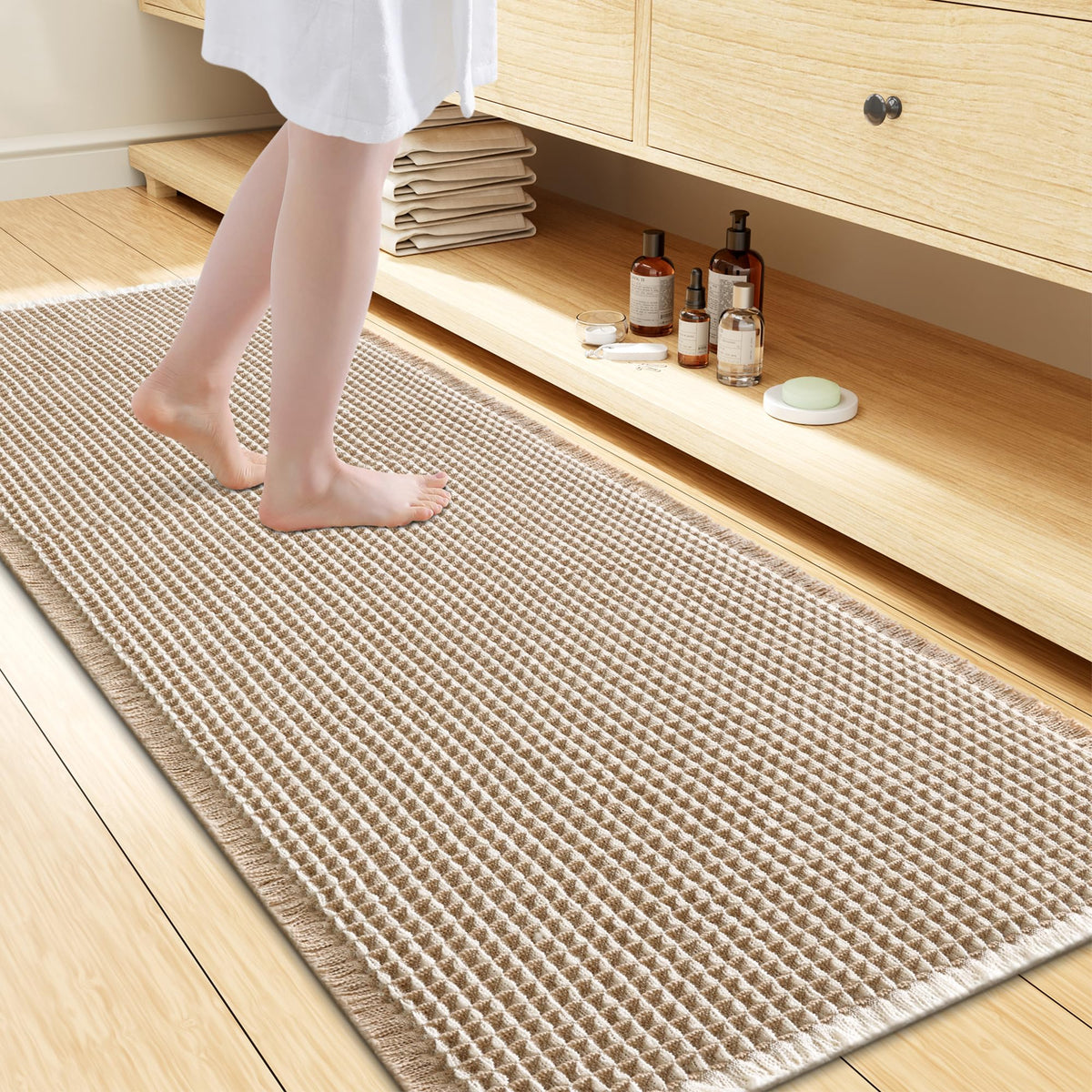 Smiry Waffle Bath Mat 30X20, Extra Soft Absorbent Bathroom Rugs, Brown