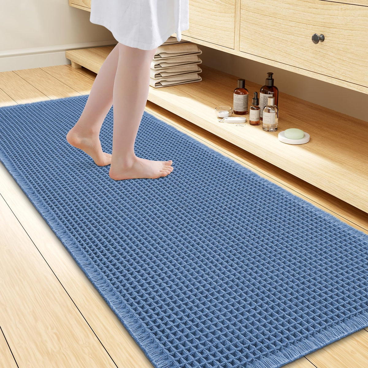 Smiry Waffle Bath Mat 30X20, Extra Soft Absorbent Bathroom Rugs, Brown