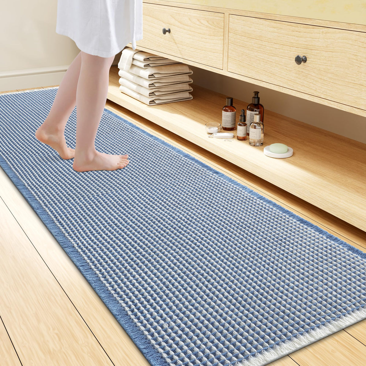 Smiry Waffle Bath Mat 30X20, Extra Soft Absorbent Bathroom Rugs, Brown
