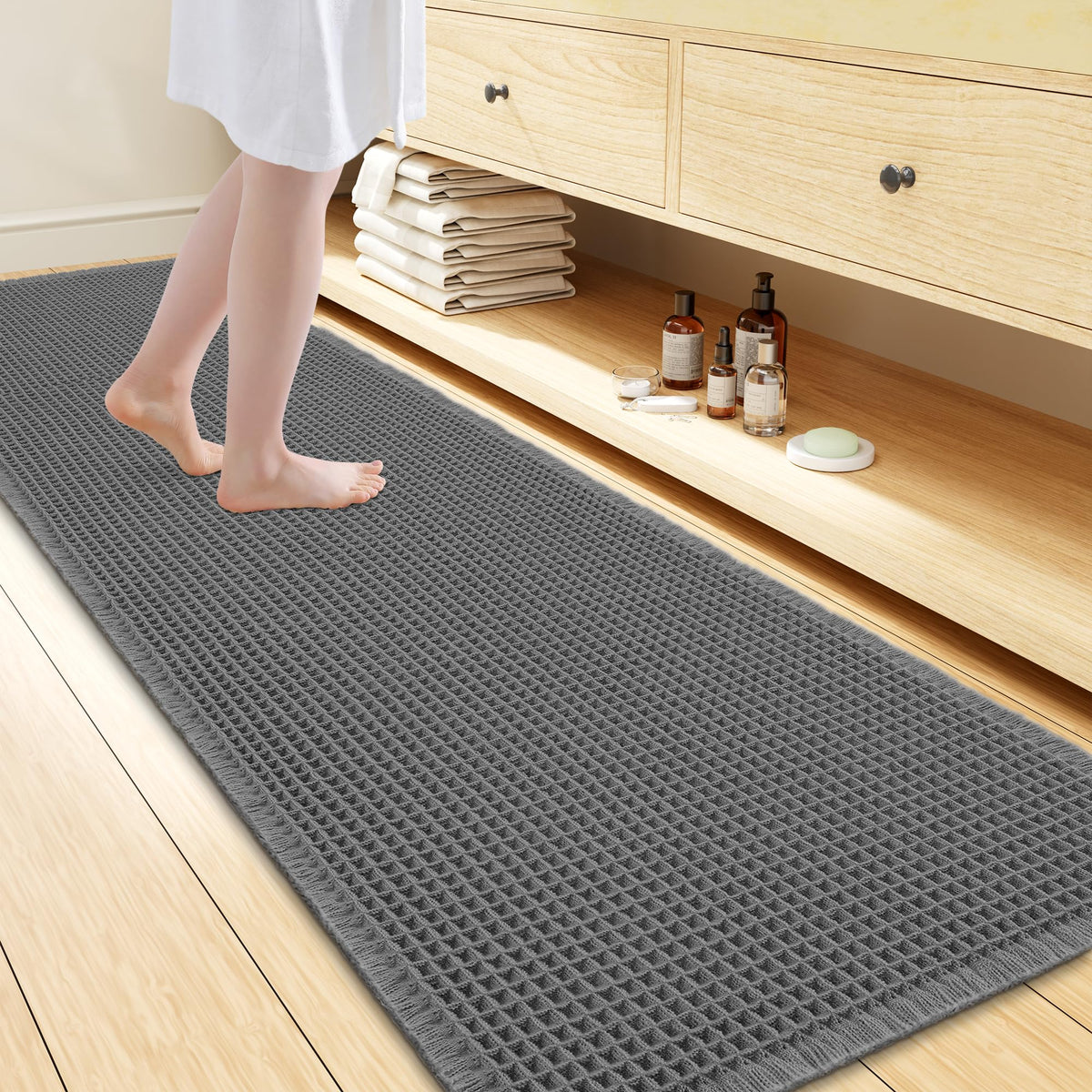 Smiry Waffle Bath Mat 30X20, Extra Soft Absorbent Bathroom Rugs, Brown