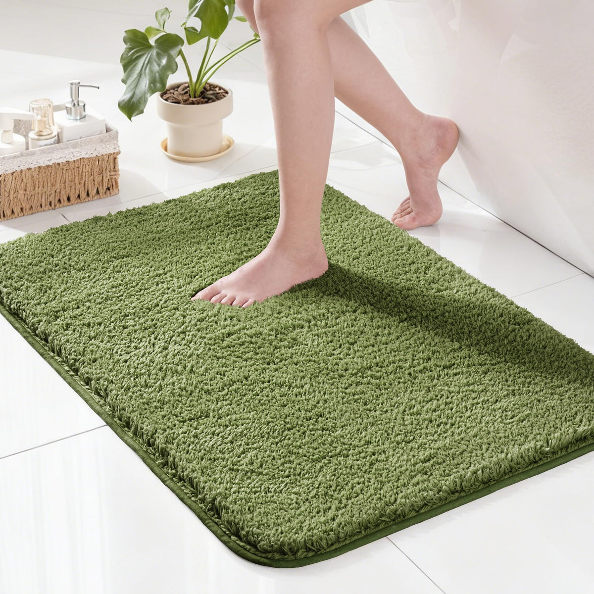 Exclusivo Mezcla Bathroom Rugs Mats 17x24, Navy Blue