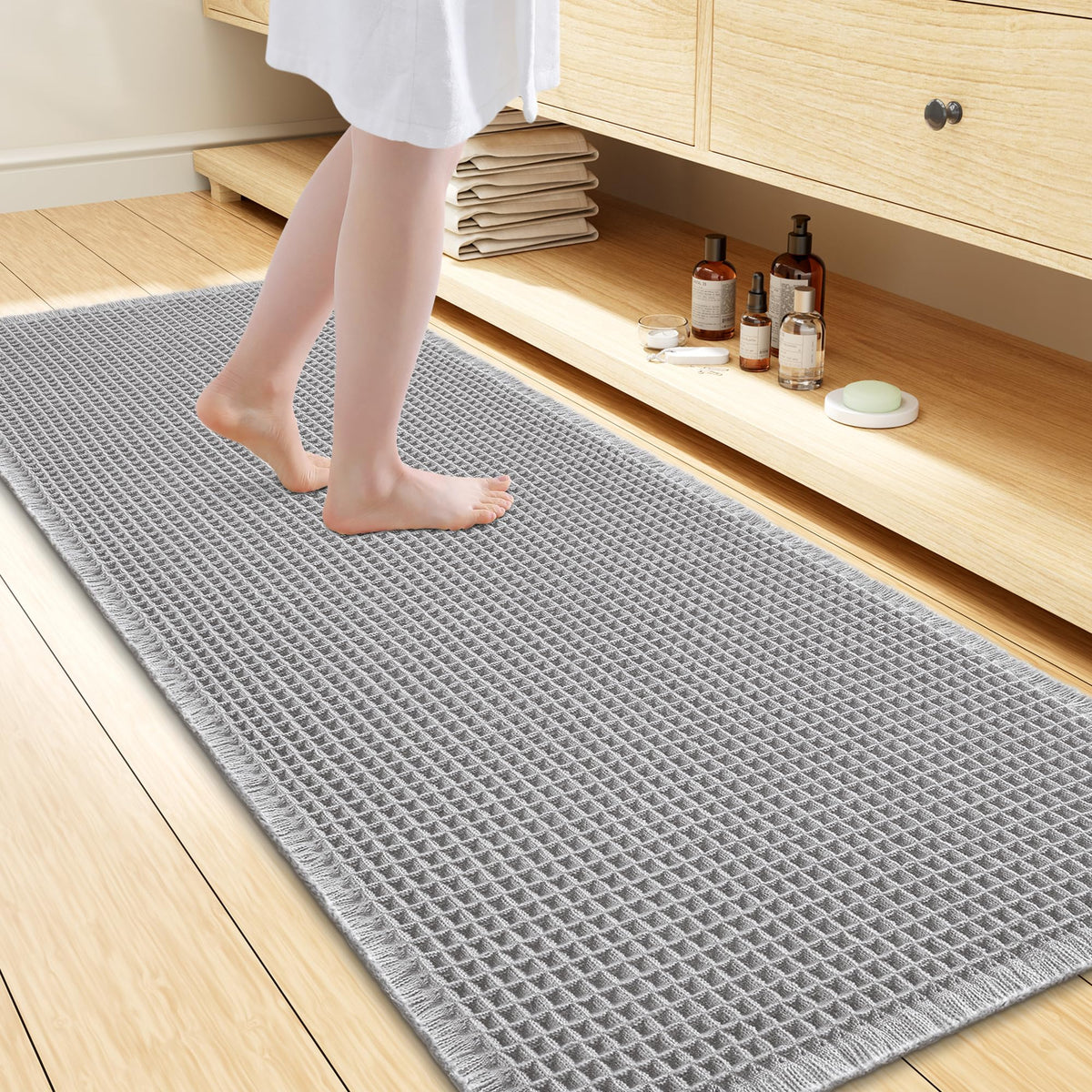 Smiry Waffle Bath Mat 30X20, Extra Soft Absorbent Bathroom Rugs, Brown