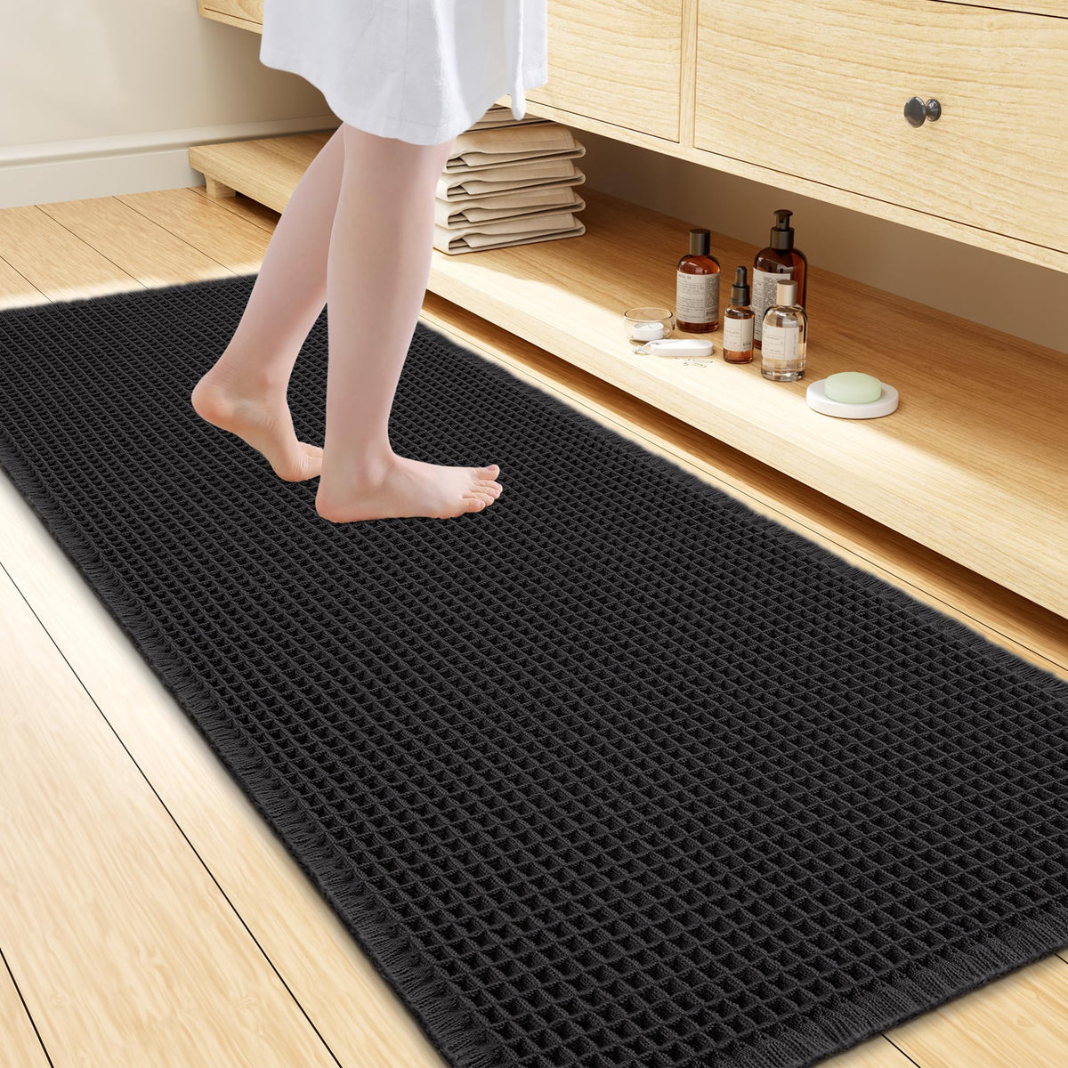 Smiry Waffle Bath Mat 30X20, Extra Soft Absorbent Bathroom Rugs, Brown